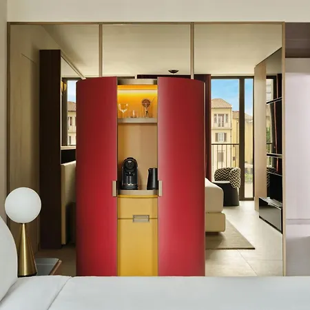 Hotel W 5*