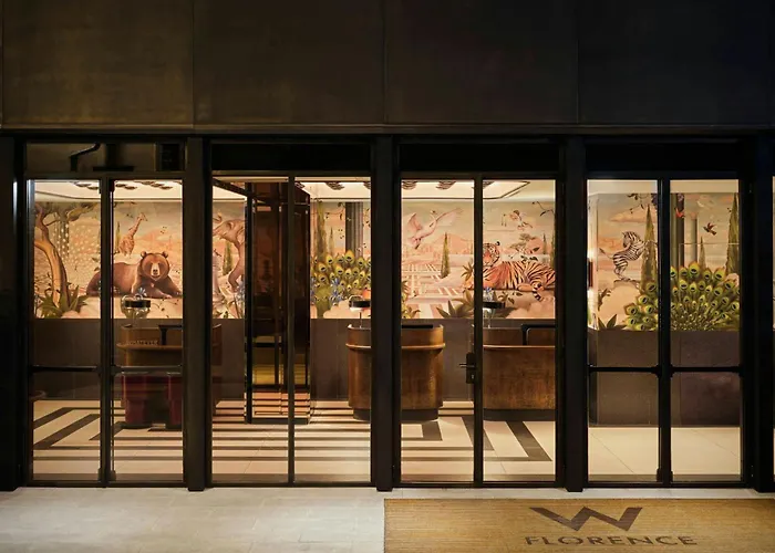 W Hotel 5*