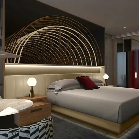 W Hotell